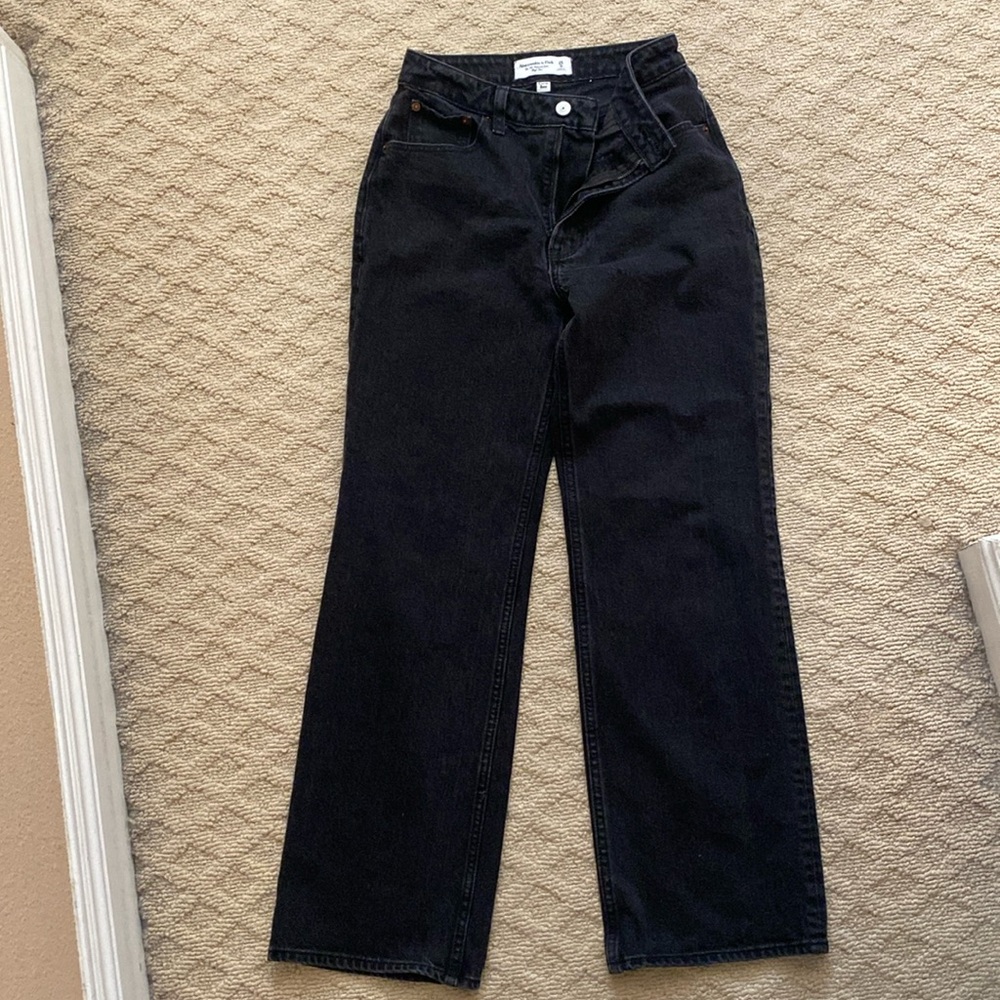 Abercrombie 90s curve love relaxed black jeans